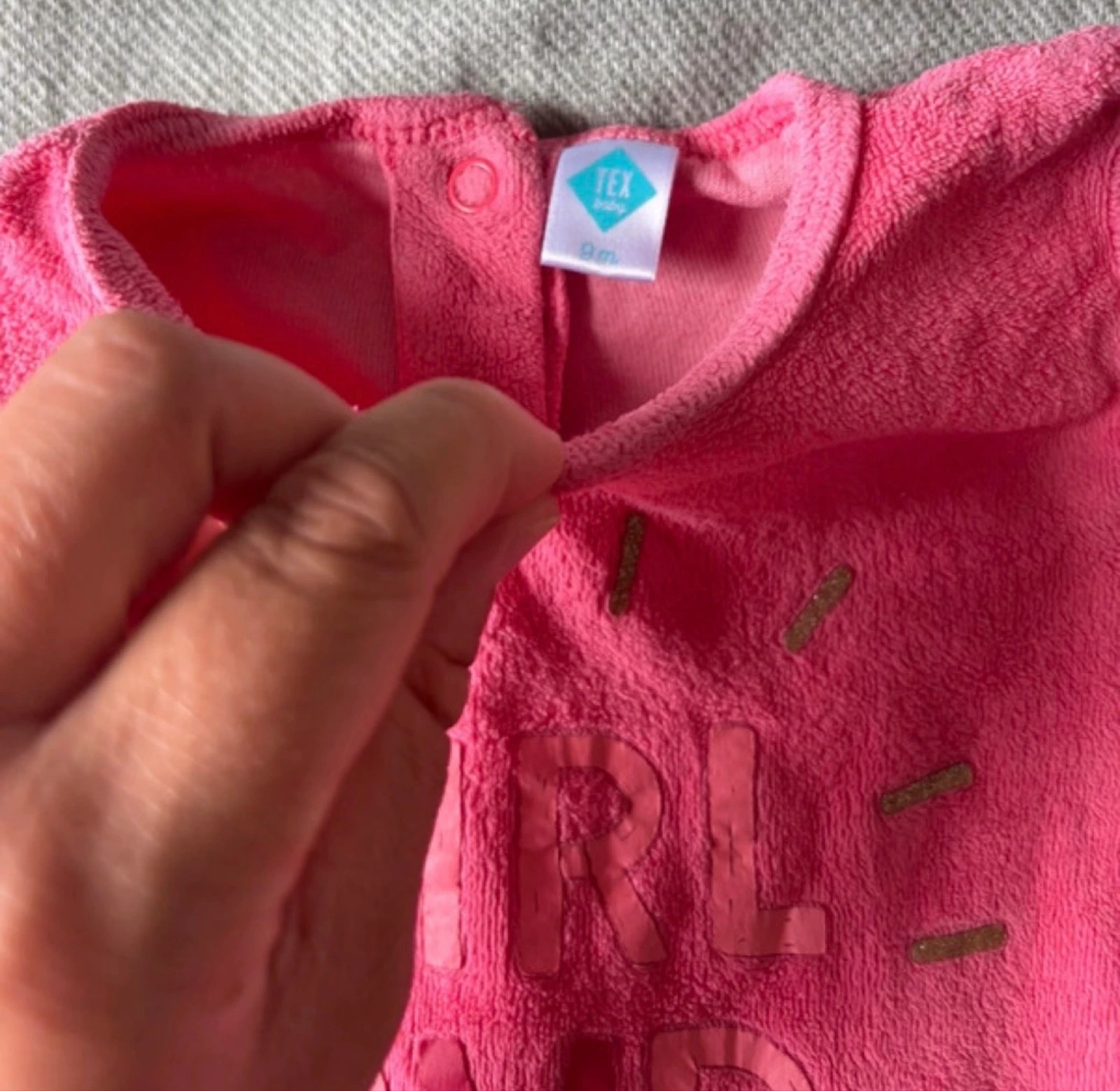 245/ Pyjama fuchsia girl power - TEX - 9 mois – photo 3